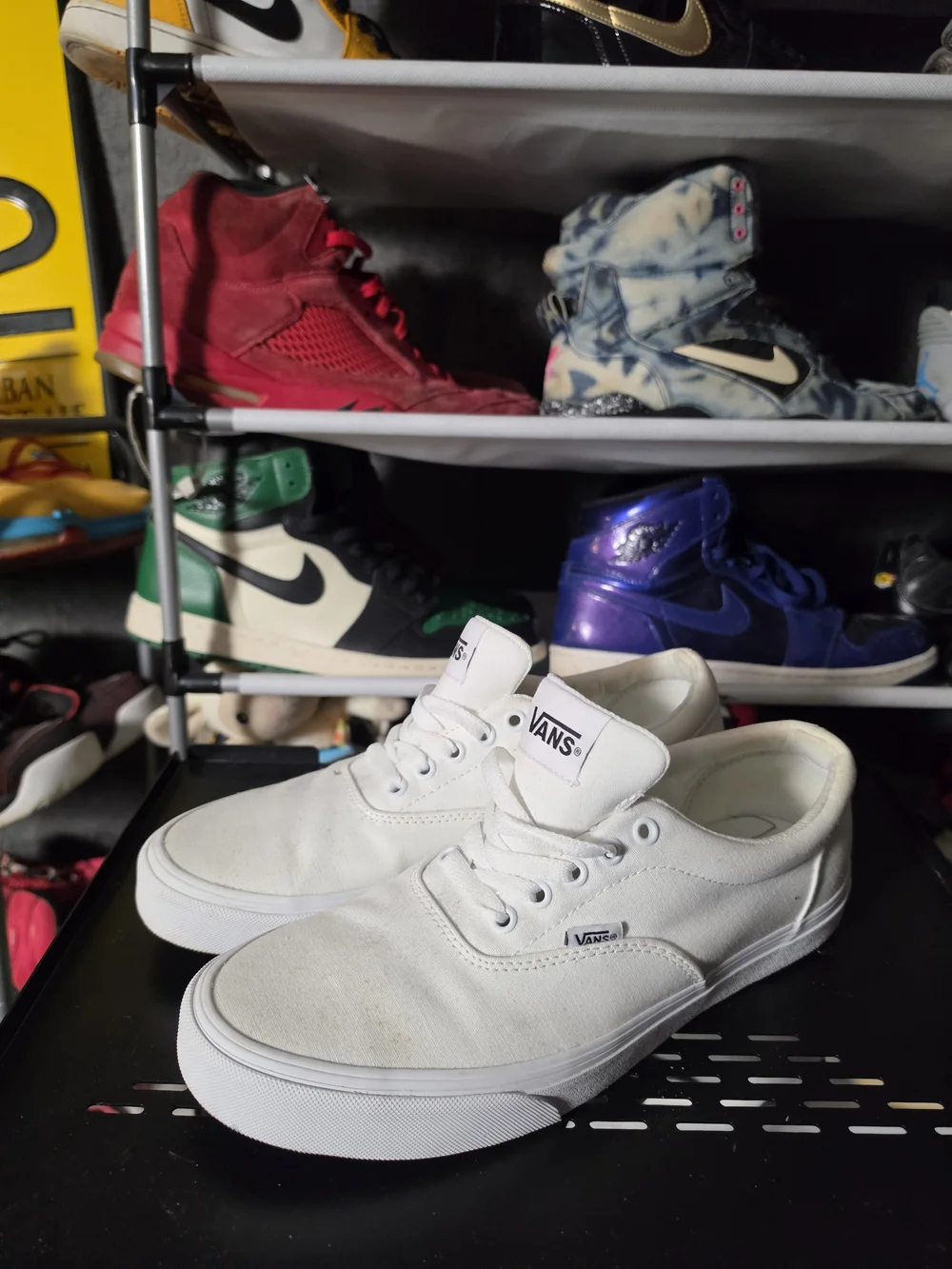 🔥 Vans Men Size 10.5 Classic Low White Canvas Sneakers